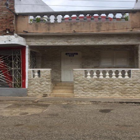 CÓDIGO 646 SE VENDE CASA...
