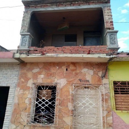 COD 669 SE VENDE CASA EN...