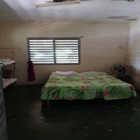 CÓDIGO 710 SE VENDEN 830m2...